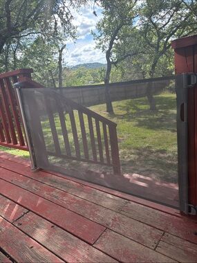 Retractable Mesh Safety Gate - Gray New in Box